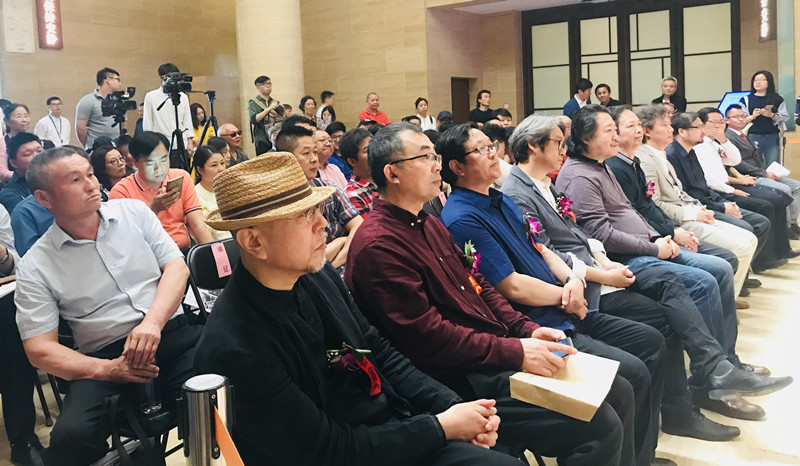 刘三齐山水画展亮相中国美术馆